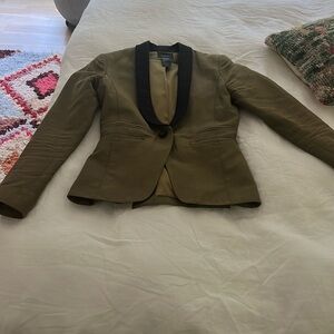 Smythe army green tuxedo blazer size 6 in great condition